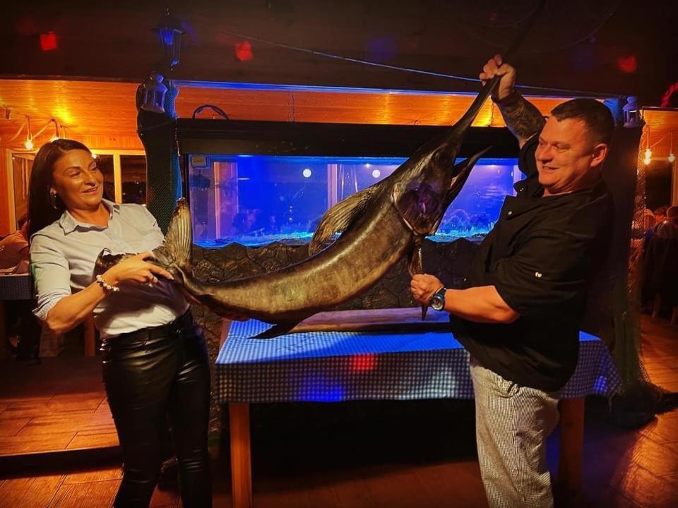 Restauracja I Noclegi Izba Rybacka W Krainie Wygaslych Wulkanow Podgorki Ngoại thất bức ảnh